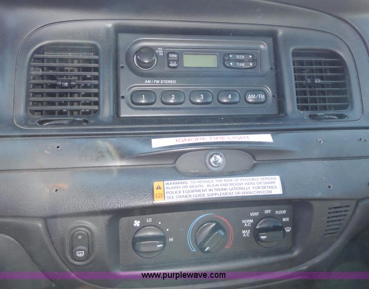 image for item A3165 2008 Ford Crown Victoria Police Interceptor