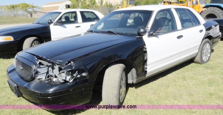 image for item A3166 2008 Ford Crown Victoria Police Interceptor
