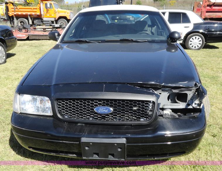 image for item A3166 2008 Ford Crown Victoria Police Interceptor