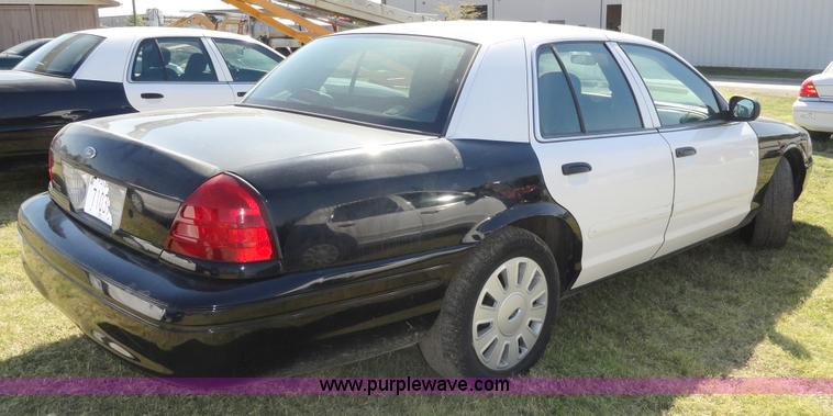image for item A3166 2008 Ford Crown Victoria Police Interceptor