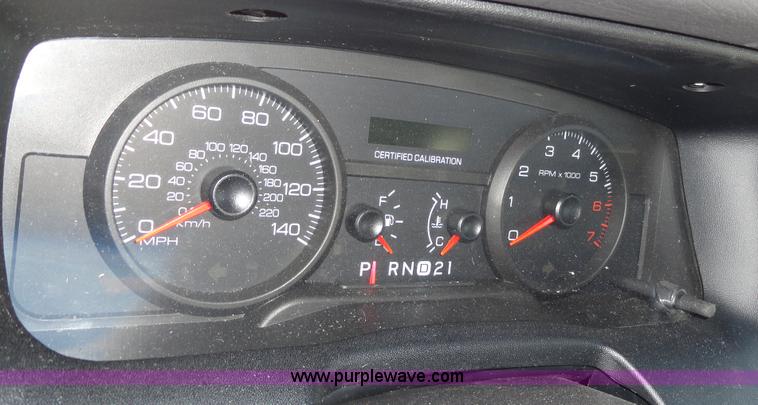 image for item A3166 2008 Ford Crown Victoria Police Interceptor