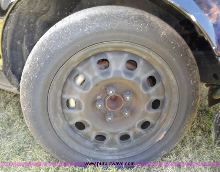 image for item A3166 2008 Ford Crown Victoria Police Interceptor