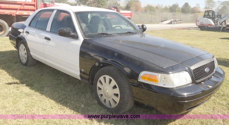 image for item A3167 2008 Ford Crown Victoria Police Interceptor
