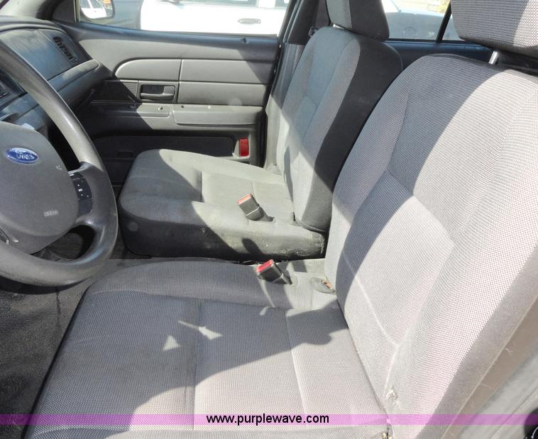 image for item A3167 2008 Ford Crown Victoria Police Interceptor