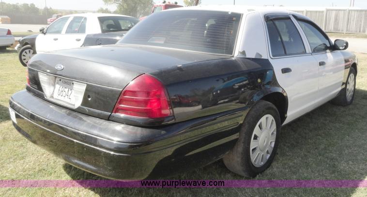 image for item A3168 2007 Ford Crown Victoria Police Interceptor