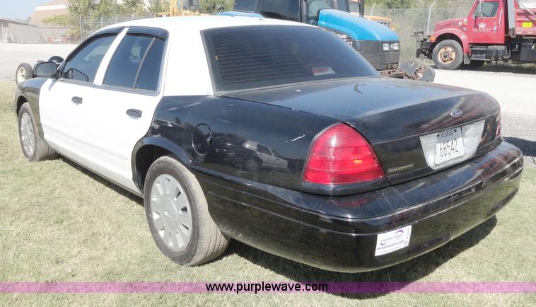 image for item A3168 2007 Ford Crown Victoria Police Interceptor