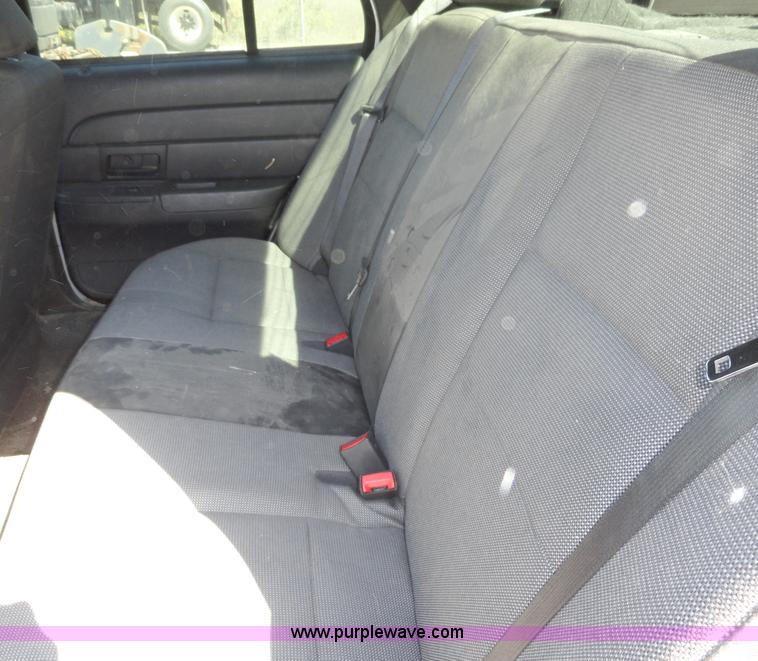 image for item A3168 2007 Ford Crown Victoria Police Interceptor