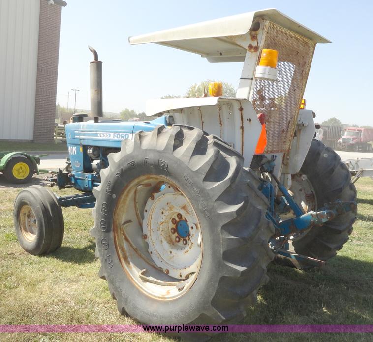 image for item A3170 1981 Ford 6600 tractor