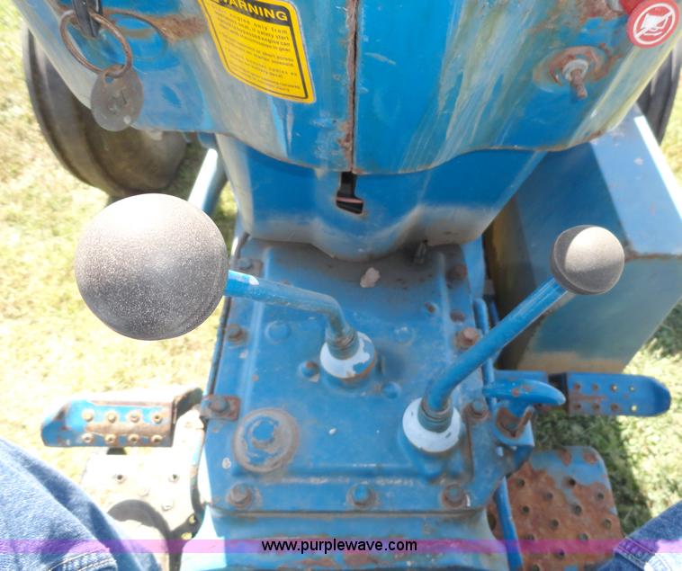 image for item A3170 1981 Ford 6600 tractor