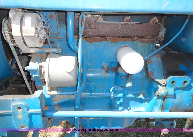 image for item A3170 1981 Ford 6600 tractor