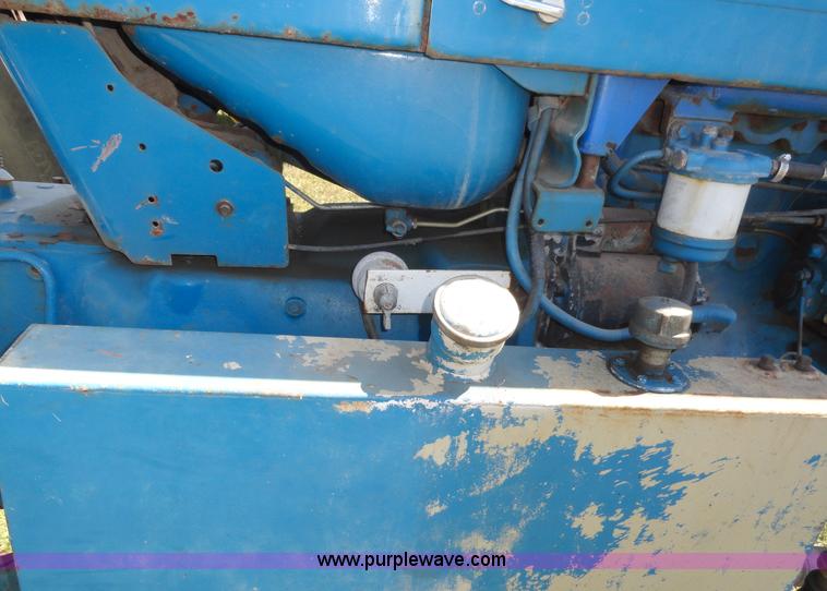 image for item A3170 1981 Ford 6600 tractor