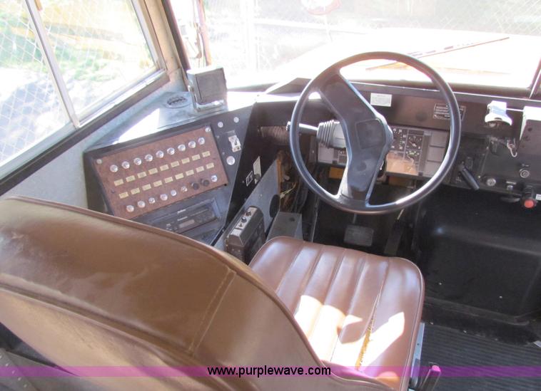 image for item A3529 1996 International 3800 Am Tran school bus