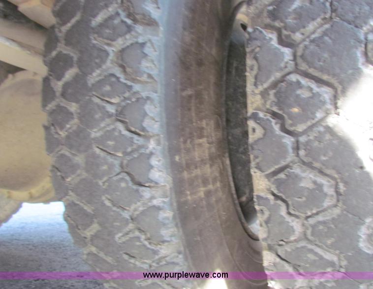 image for item A3529 1996 International 3800 Am Tran school bus