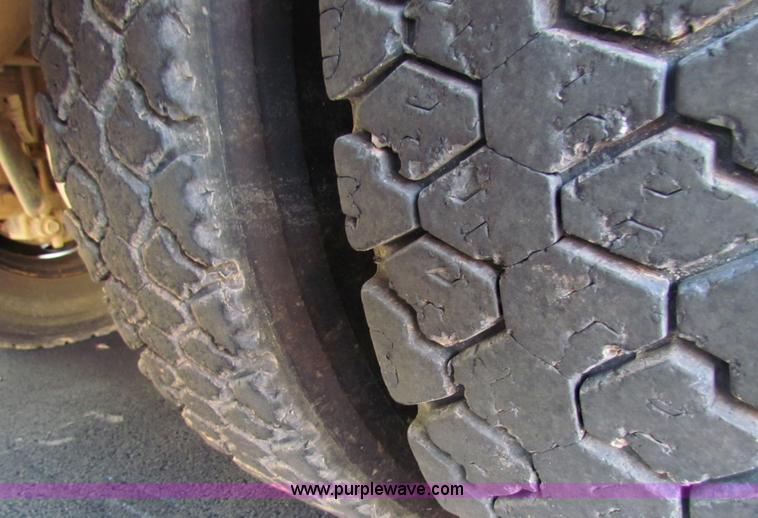 image for item A3530 1996 International 3800 Am Tran school bus