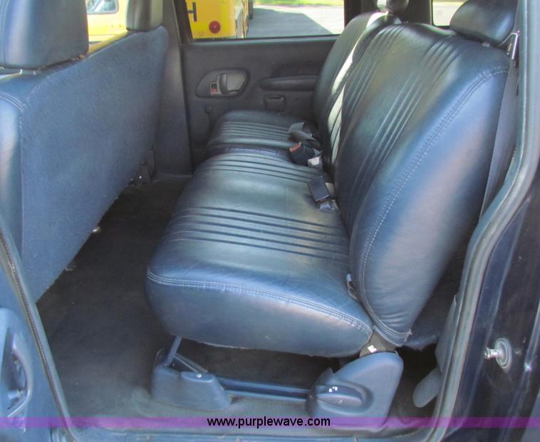 image for item A3531 1995 Chevrolet Suburban 1500 SUV