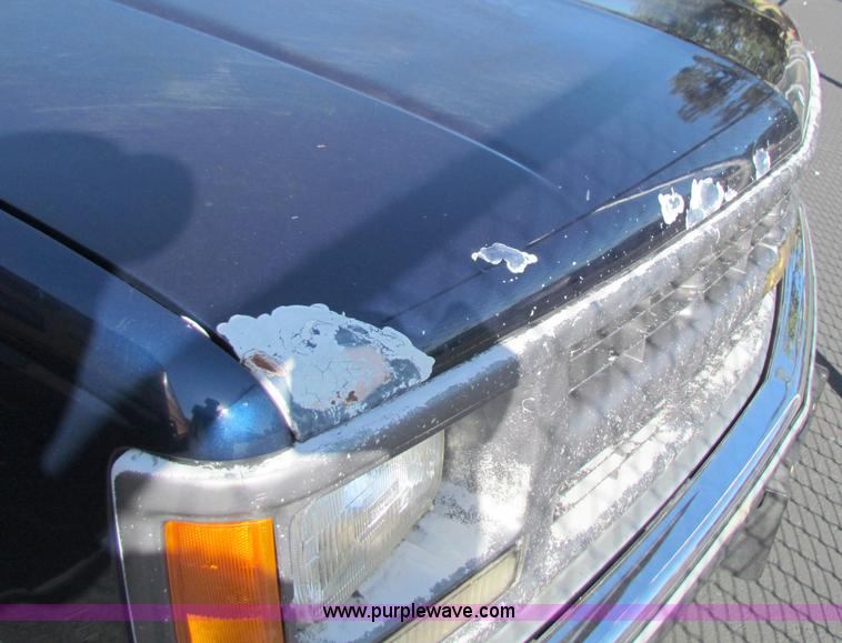 image for item A3531 1995 Chevrolet Suburban 1500 SUV