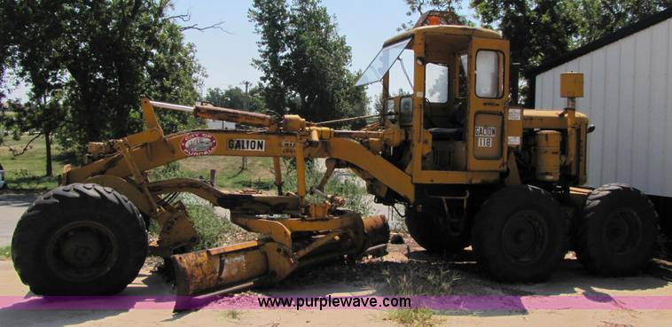 image for item A4634 1964 Galion 118 motor grader