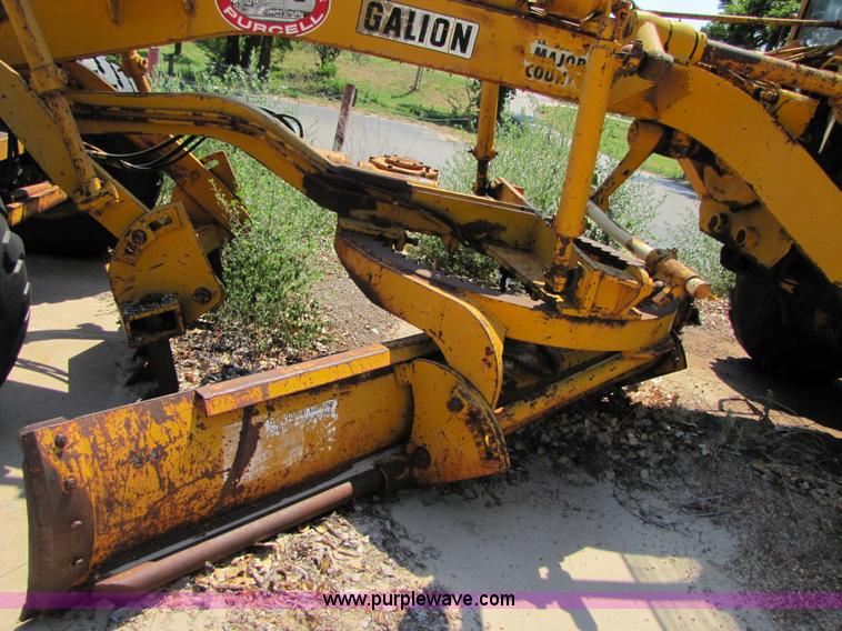 image for item A4634 1964 Galion 118 motor grader