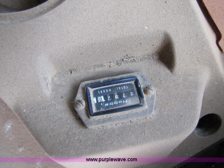 image for item A4636 1985 International COF9670 semi truck