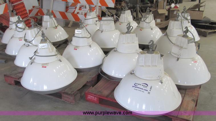 image for item A8001 (15) DayBrite high pressure sodium bulb lamps