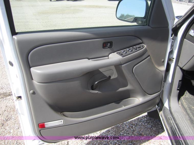 image for item B5501 2006 Chevrolet Tahoe SUV