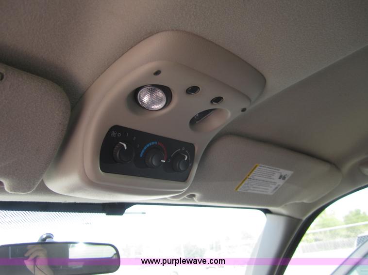 image for item B5501 2006 Chevrolet Tahoe SUV