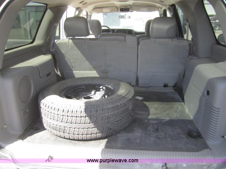 image for item B5501 2006 Chevrolet Tahoe SUV