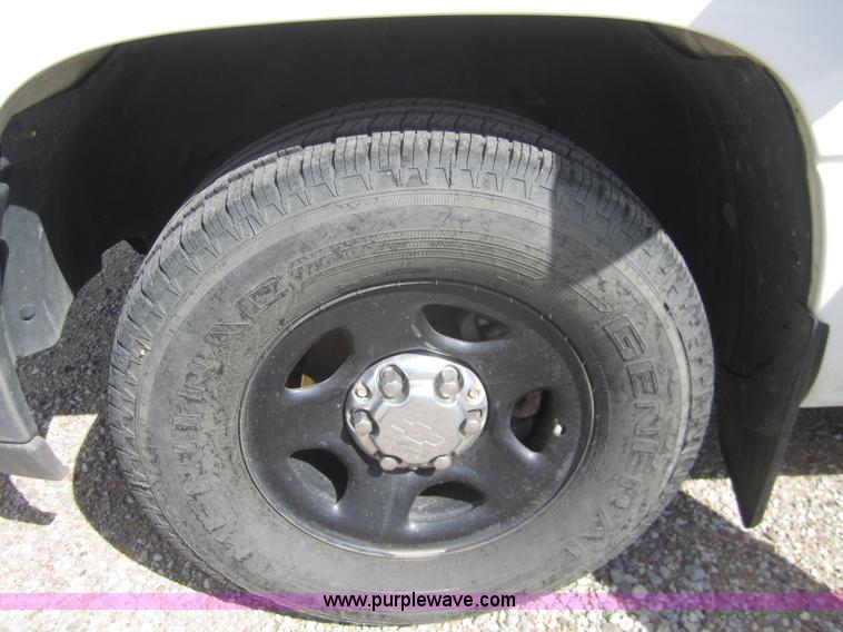 image for item B5501 2006 Chevrolet Tahoe SUV