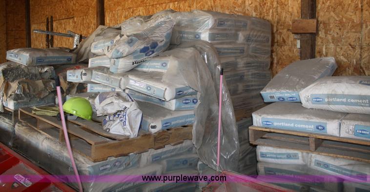 image for item B9264 (300) Ash Grove portland cement bags