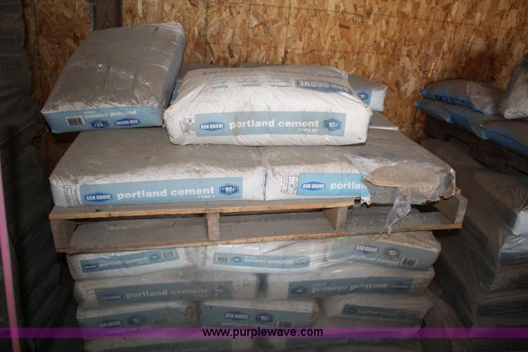 image for item B9264 (300) Ash Grove portland cement bags