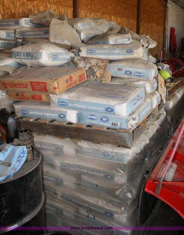 image for item B9264 (300) Ash Grove portland cement bags