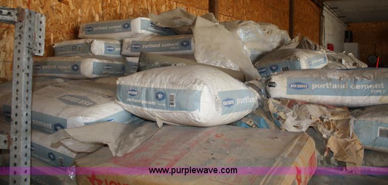 image for item B9264 (300) Ash Grove portland cement bags