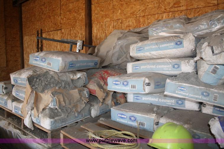 image for item B9264 (300) Ash Grove portland cement bags