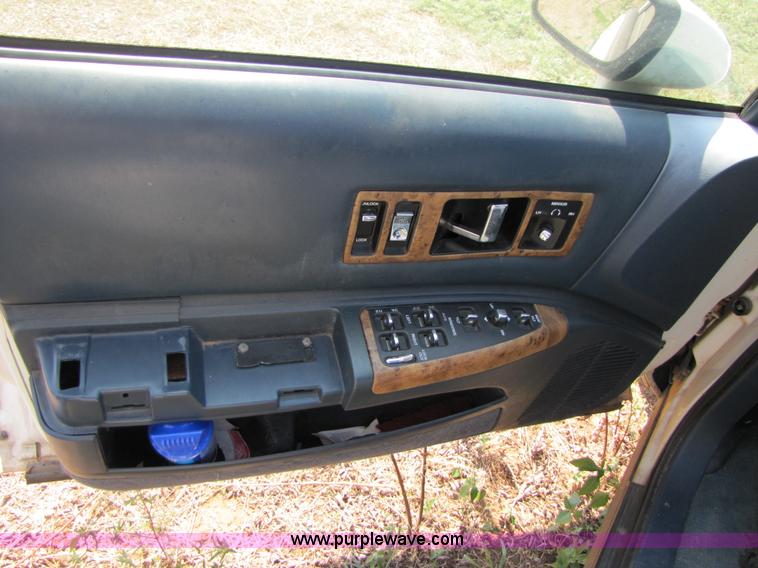 image for item C9528 1993 Chevrolet Caprice Classic