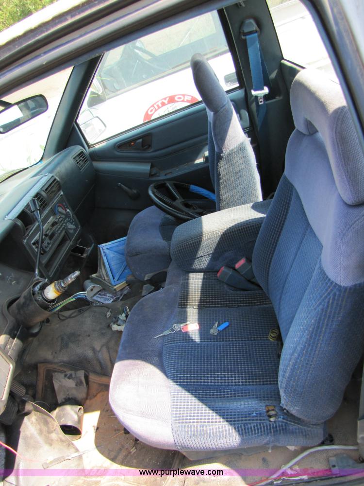 image for item C9530 1994 Chevrolet S10 pickup truck