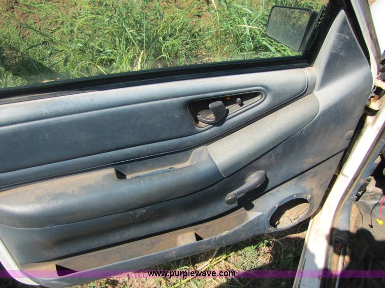 image for item C9530 1994 Chevrolet S10 pickup truck