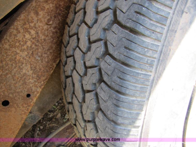 image for item C9530 1994 Chevrolet S10 pickup truck