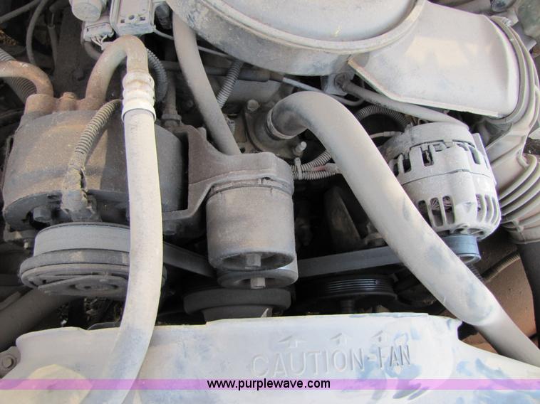 image for item C9530 1994 Chevrolet S10 pickup truck