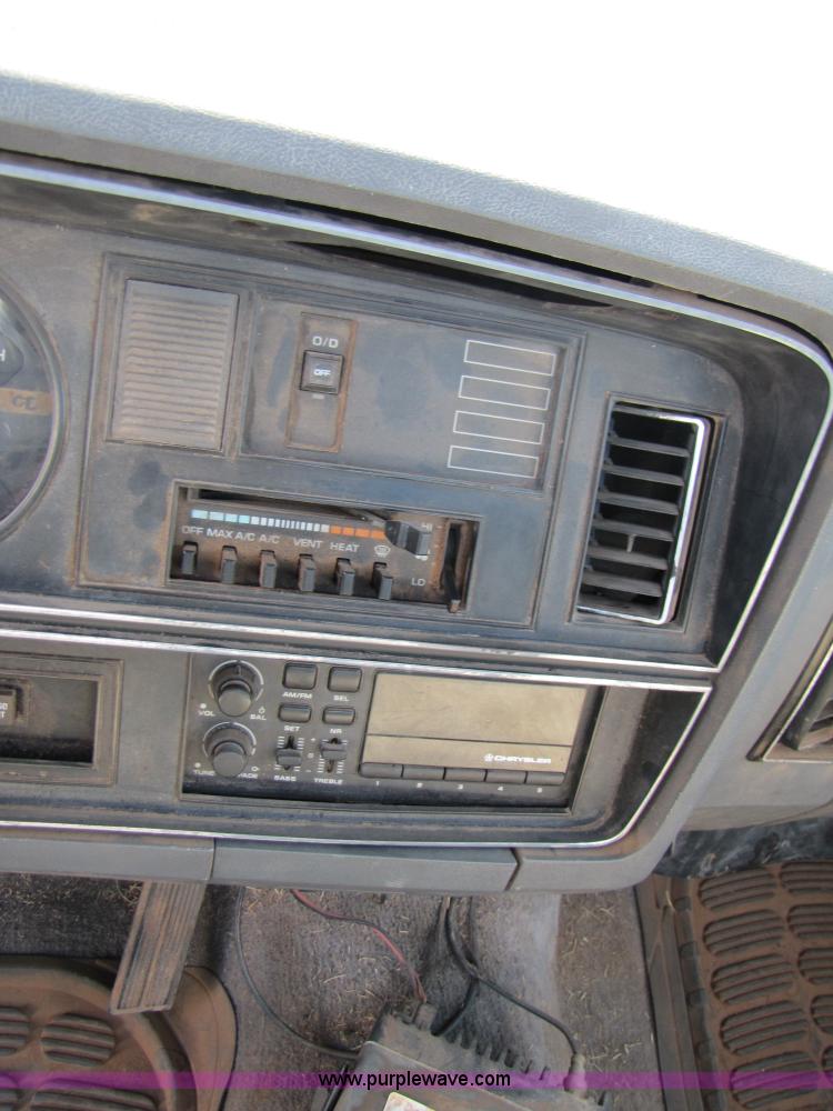 image for item C9532 1990 Dodge Ram D150 S pickup truck