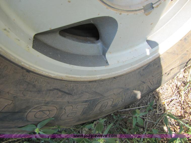 image for item C9533 1992 Chevrolet C1500 pickup truck