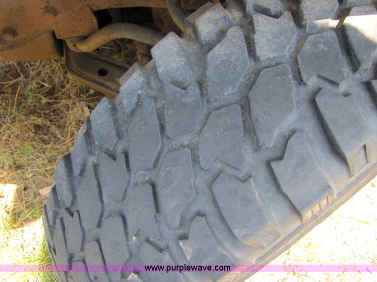 image for item C9533 1992 Chevrolet C1500 pickup truck