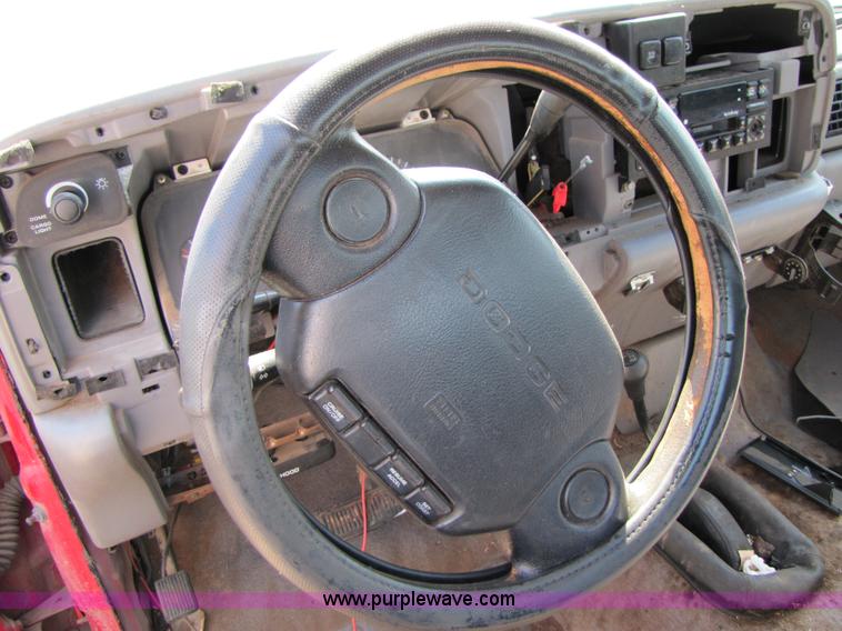 image for item C9534 1996 Dodge Ram 1500 Laramie club cab pickup truck