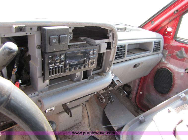 image for item C9534 1996 Dodge Ram 1500 Laramie club cab pickup truck