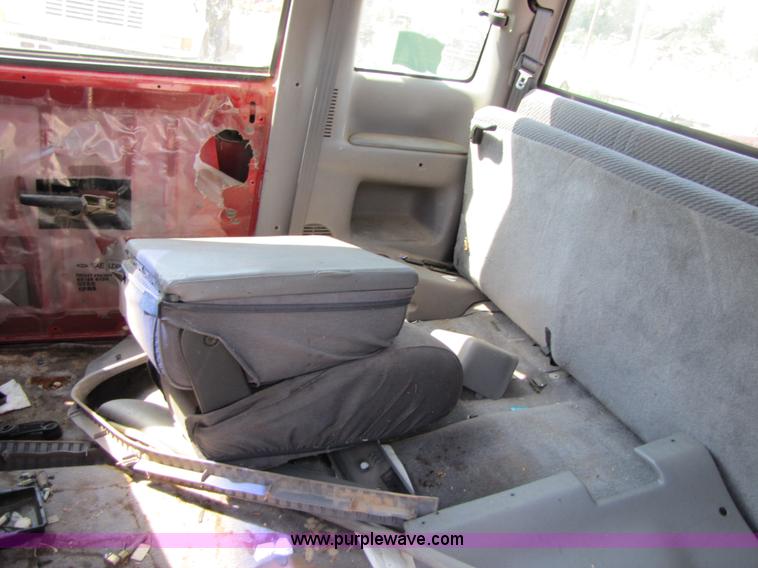 image for item C9534 1996 Dodge Ram 1500 Laramie club cab pickup truck