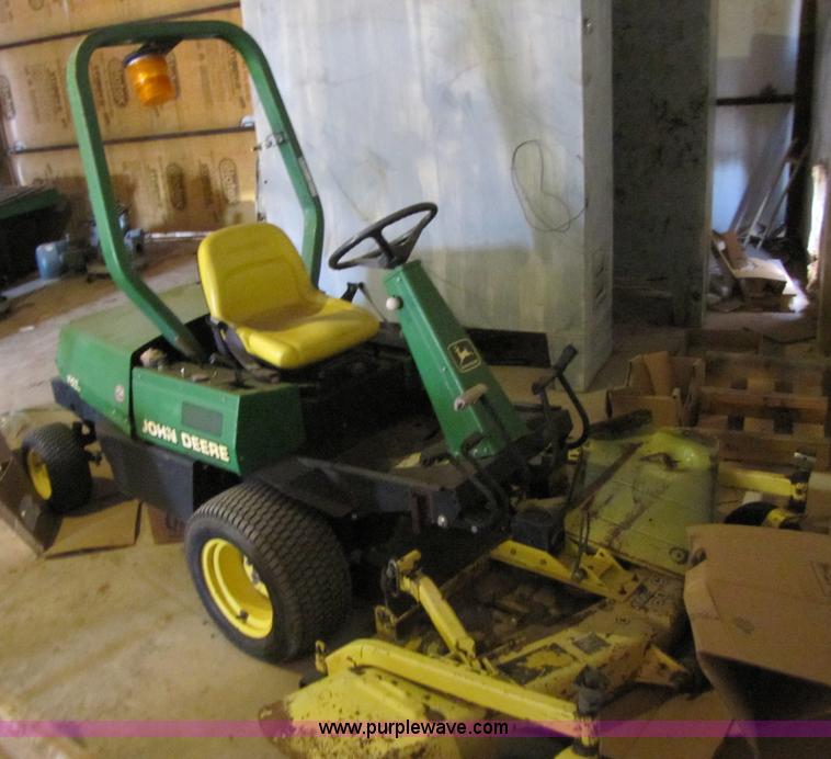 image for item C9535 1998 John Deere F935 60" mower
