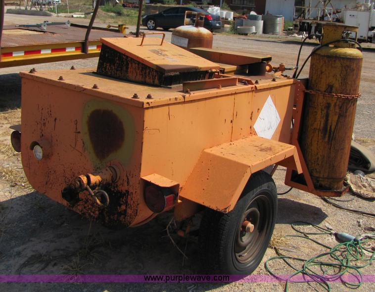 image for item C9536 SMC hot tar road sealer