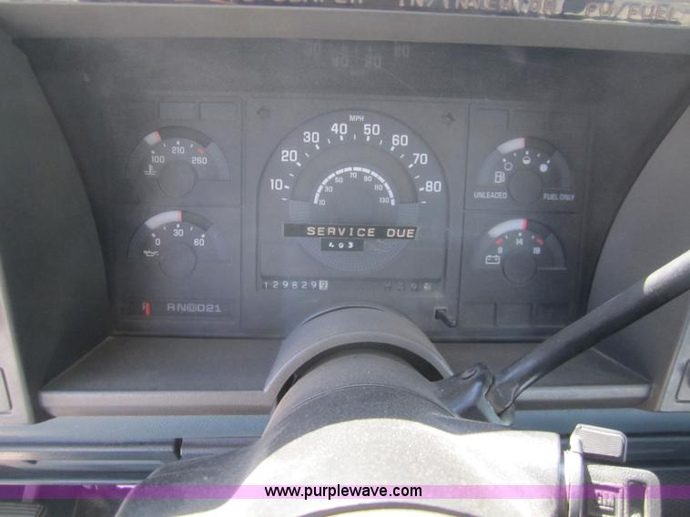 image for item C9800 1991 Chevrolet Cheyenne 1500 pickup truck