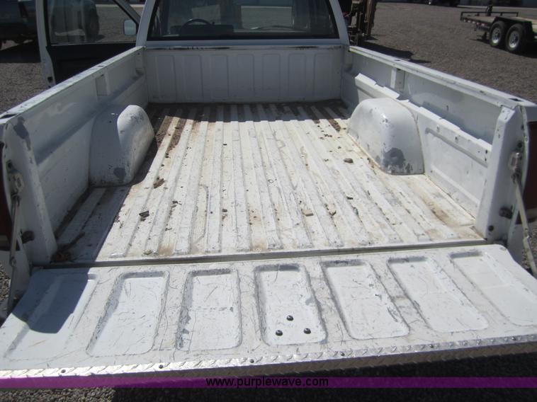 image for item C9800 1991 Chevrolet Cheyenne 1500 pickup truck