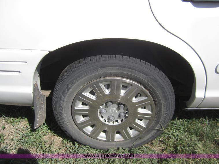 image for item C9852 2003 Ford Crown Victoria Police Interceptor