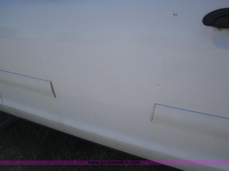 image for item C9852 2003 Ford Crown Victoria Police Interceptor